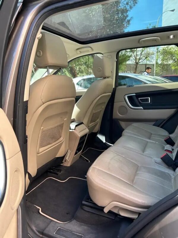 2015 Land Rover Discovery Sport 2.2SD4 HSE 7pl. 4×4 Aut. 190 - Image 8