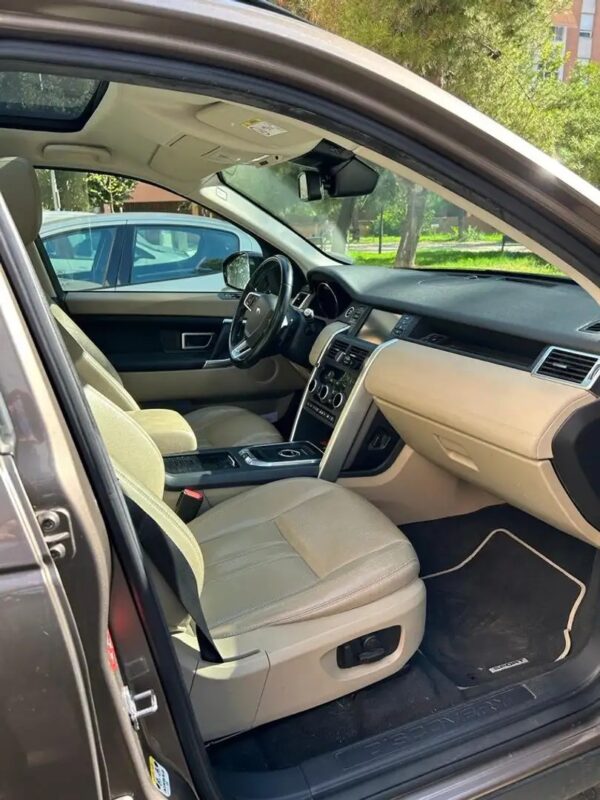2015 Land Rover Discovery Sport 2.2SD4 HSE 7pl. 4×4 Aut. 190 - Image 11