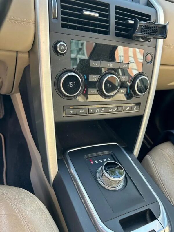 2015 Land Rover Discovery Sport 2.2SD4 HSE 7pl. 4×4 Aut. 190 - Image 5