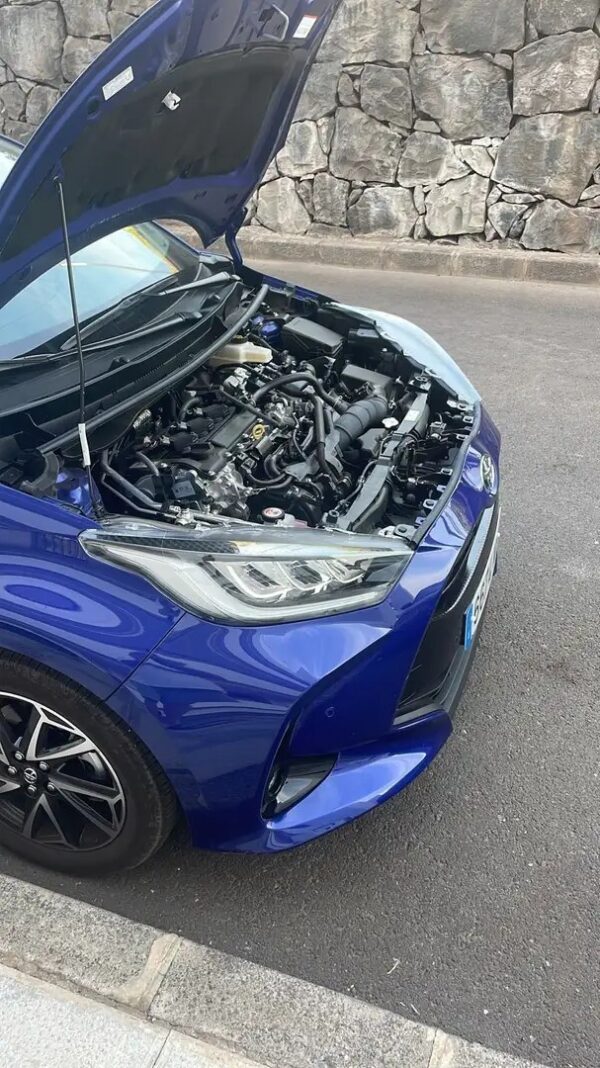 2023 Toyota Yaris 120H 1.5 Active Tech - Image 6