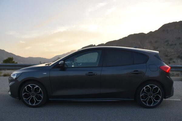 2020 Ford Focus 1.0 Ecoboost ST Line 125 - Image 13