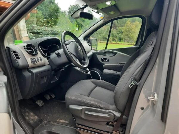 2015 Renault Trafic Passenger 1.6dCi TT En.Edition - Image 3