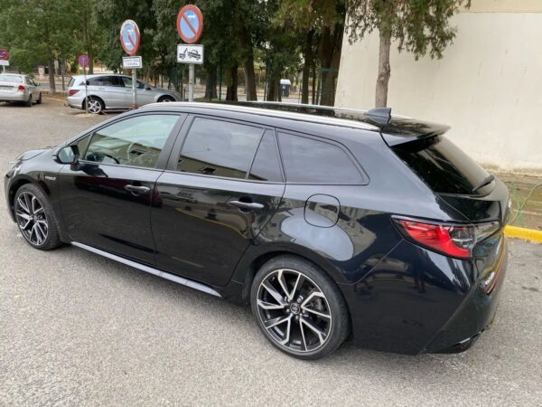 2019 Toyota Corolla Touring Sports 180H - Image 2