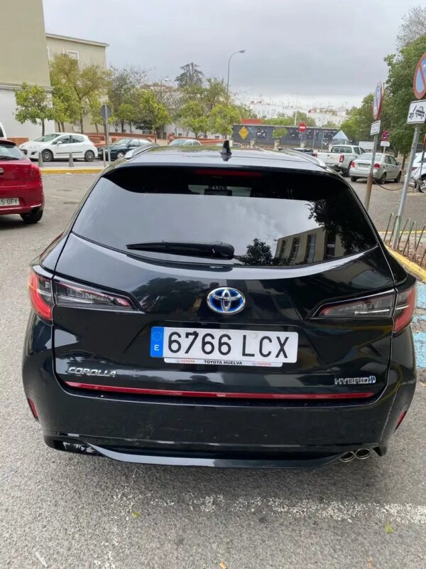 2019 Toyota Corolla Touring Sports 180H - Image 6