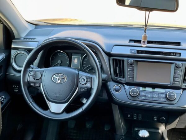 2017 Toyota RAV 4 2.0 D-4D 4×2 Start-Stop Executive - Image 6
