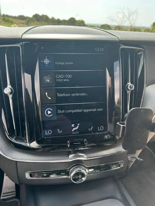 2018 Volvo XC60 R Design - Image 10