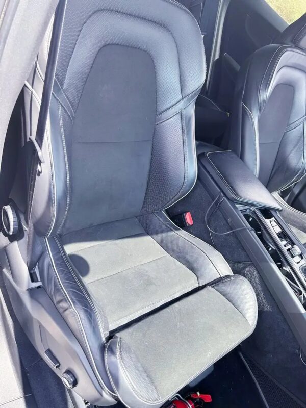 2018 Volvo XC60 R Design - Image 13