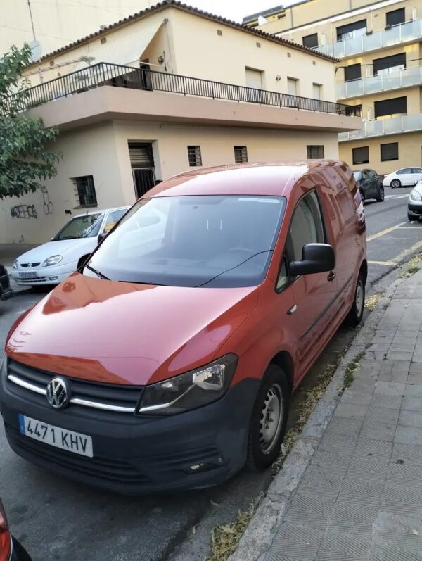 2018 Volkswagen Caddy Furgón 2.0 TDI - Image 2