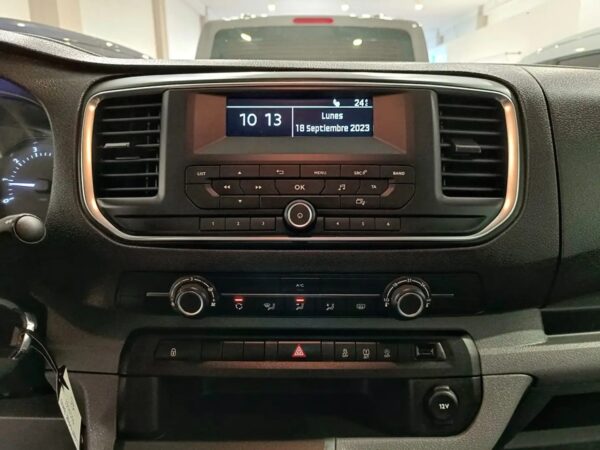 2019 Peugeot Expert Combi Standard 1.6BlueHDi S&S 120 - Image 2
