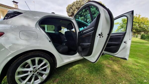 2020 Renault Mégane 1.5dCi Blue Zen EDC 85kW - Image 3