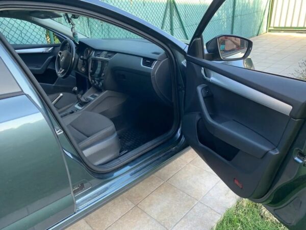 2018 Skoda Octavia 1.6TDI CR Ambition - Image 15