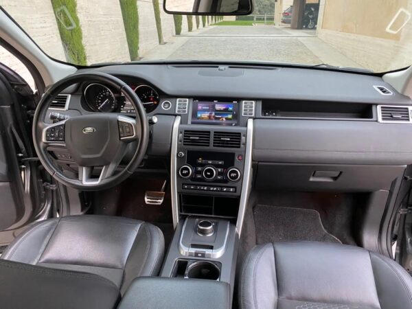 2017 Land Rover Discovery Sport 2.0L TD4 4×4 SE Aut. 150 - Image 9