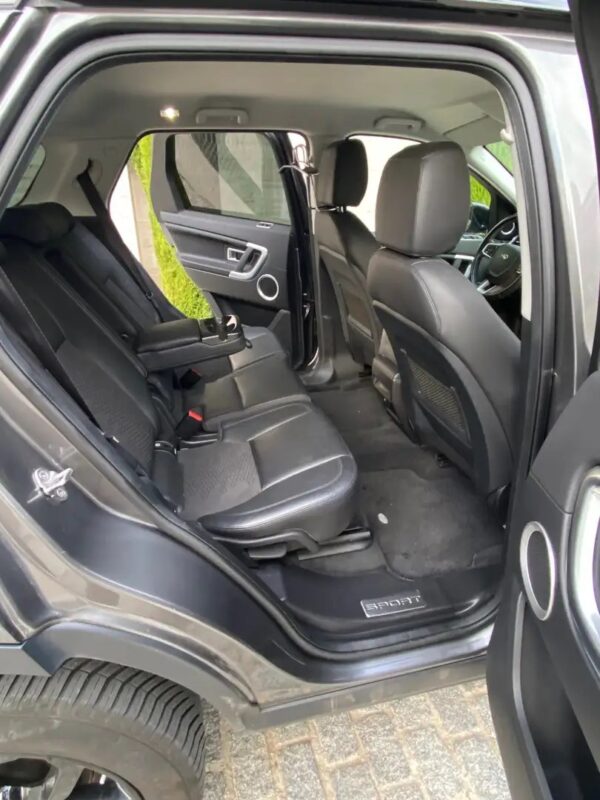 2017 Land Rover Discovery Sport 2.0L TD4 4×4 SE Aut. 150 - Image 10