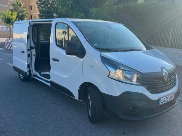 2016 Renault Trafic Furgón 29 L2H1 Energy dCi - Image 3
