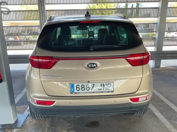 2016 Kia Sportage sportage 1.7 emotion Diésel - Image 3