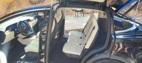 2019 Tesla Model X Long Range AWD - Image 18