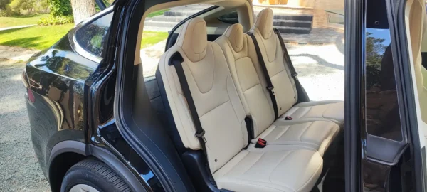 2019 Tesla Model X Long Range AWD - Image 17