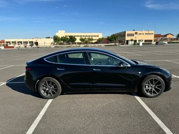2019 Tesla Model 3 Long-Range Dual Motor AWD - Image 8