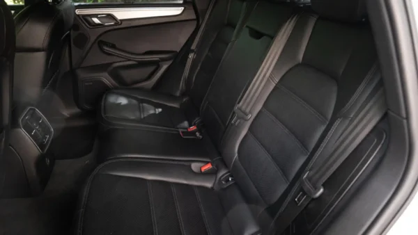 2017 Porsche Macan GTS - Image 12