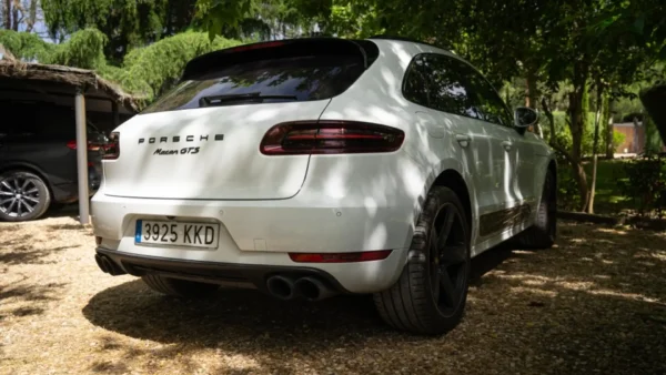 2017 Porsche Macan GTS - Image 5