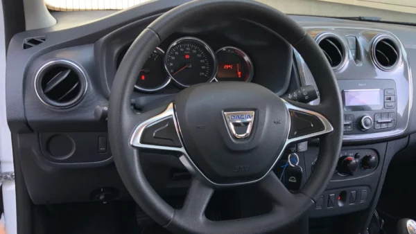 2020 Dacia Sandero 0.9 TCE Stepway - Image 13
