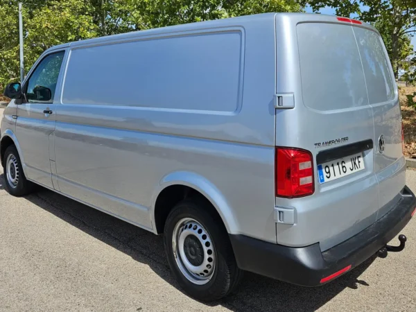 2015 Volkswagen Transporter Furgón - Image 5