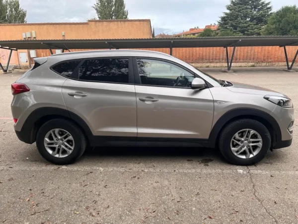 2016 Hyundai TUCSON Essence - Image 2