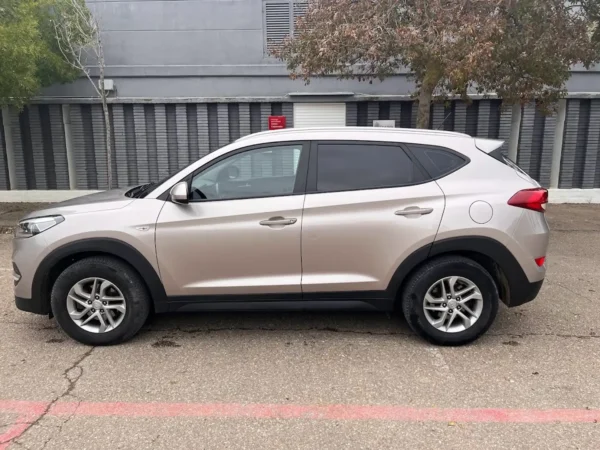2016 Hyundai TUCSON Essence - Image 3