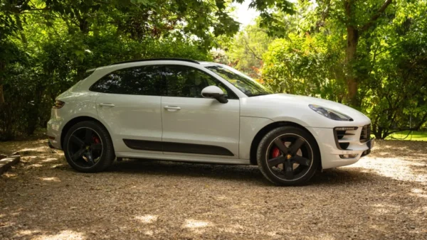 2017 Porsche Macan GTS - Image 4