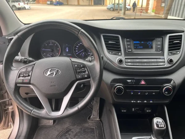 2016 Hyundai TUCSON Essence - Image 9