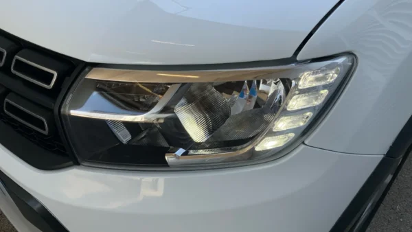 2020 Dacia Sandero 0.9 TCE Stepway - Image 5