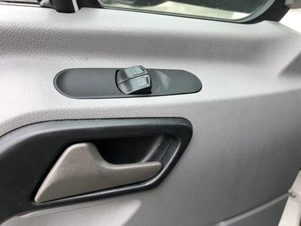 2017 Volkswagen Crafter 2.0TDI - Image 9