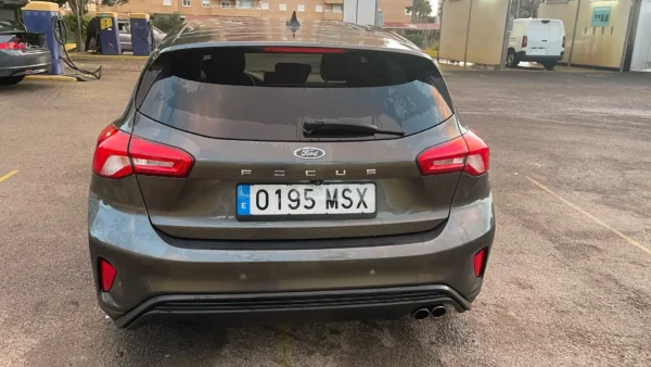2018 Ford Focus 1.5TDCi ST-Line - Image 4
