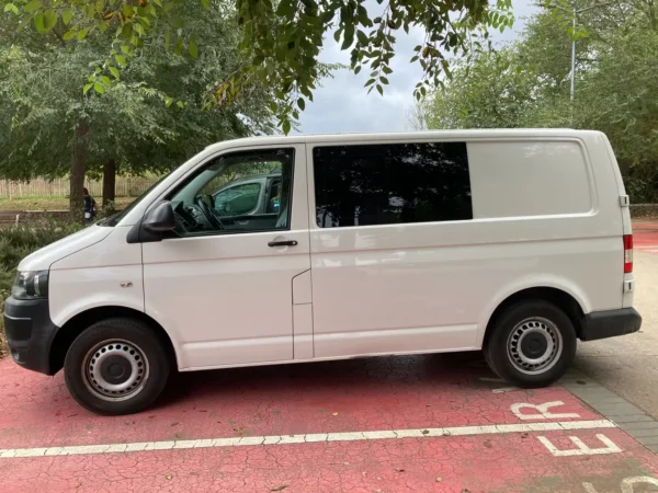 2014 Volkswagen Transporter 2.0TDI BMT - Image 3