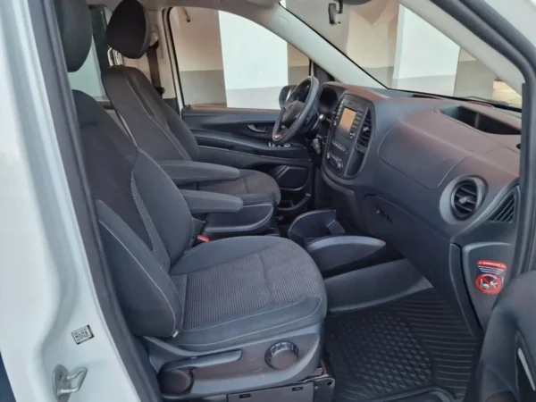 2020 Mercedes-Benz Vito Mixto 114CDI Compacta 9G-Tronic - Image 12