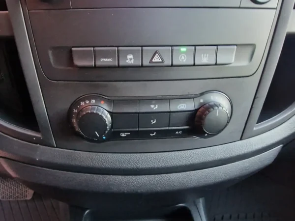 2020 Mercedes-Benz Vito Mixto 114CDI Compacta 9G-Tronic - Image 22