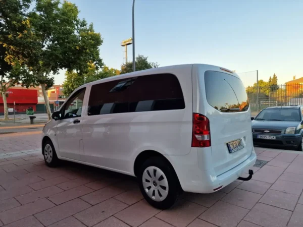 2020 Mercedes-Benz Vito Mixto 114CDI Compacta 9G-Tronic - Image 6