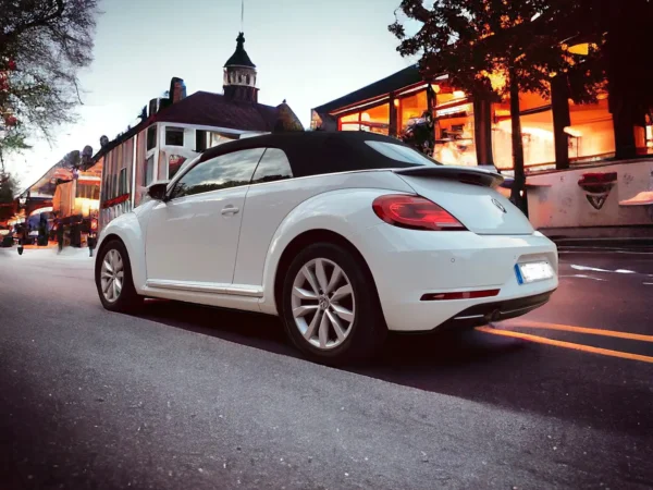 2017 Volkswagen Beetle Beetle Cabrio 2.0TDI Design 81kW - Image 3