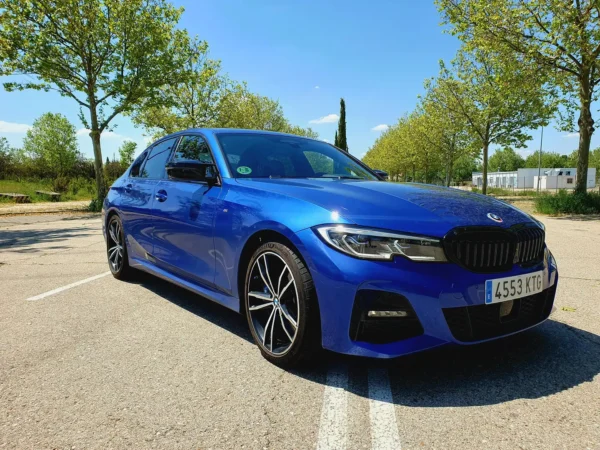 2019 BMW 330iA - Image 2