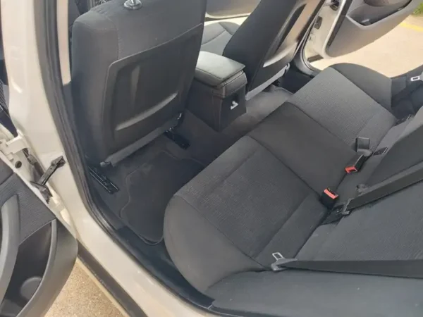 2012 BMW X1 sDrive 18d - Image 11