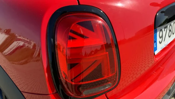 2022 MINI Cooper - Image 13