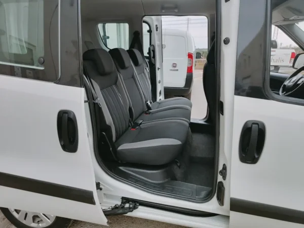 2023 Fiat Dobló Combi 1.6Mjt SX - Image 16