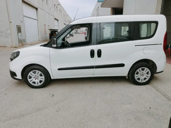 2023 Fiat Dobló Combi 1.6Mjt SX - Image 3
