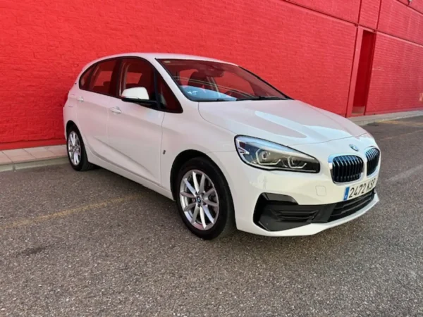 2019 BMW 225xe iPerformance Active Tourer - Image 3