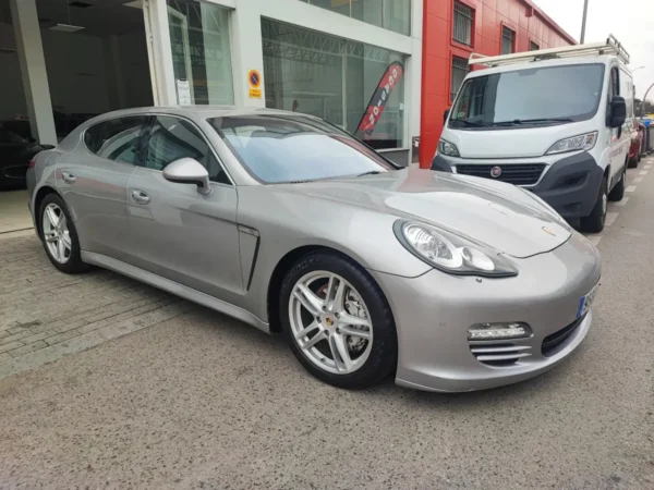 2014 Porsche Panamera 4S PDK - Image 3
