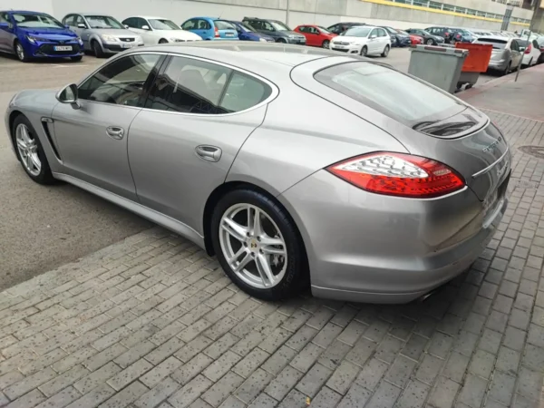 2014 Porsche Panamera 4S PDK - Image 5