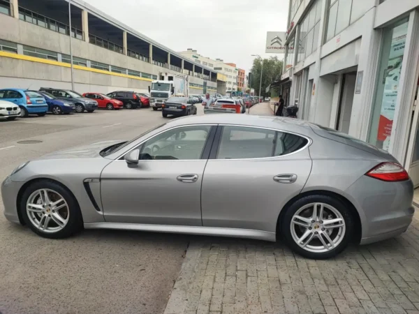 2014 Porsche Panamera 4S PDK - Image 6