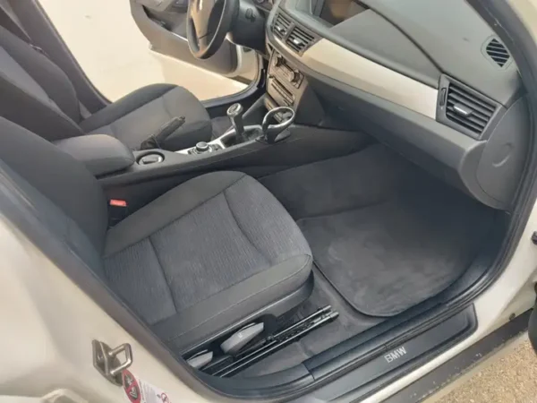 2012 BMW X1 sDrive 18d - Image 8
