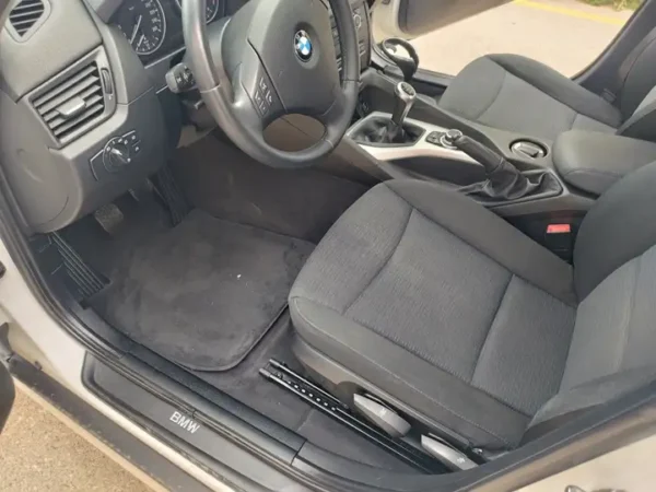 2012 BMW X1 sDrive 18d - Image 9