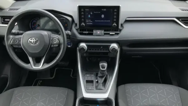 2020 Toyota RAV 4 2.5 hybrid 2WD Advance - Image 10